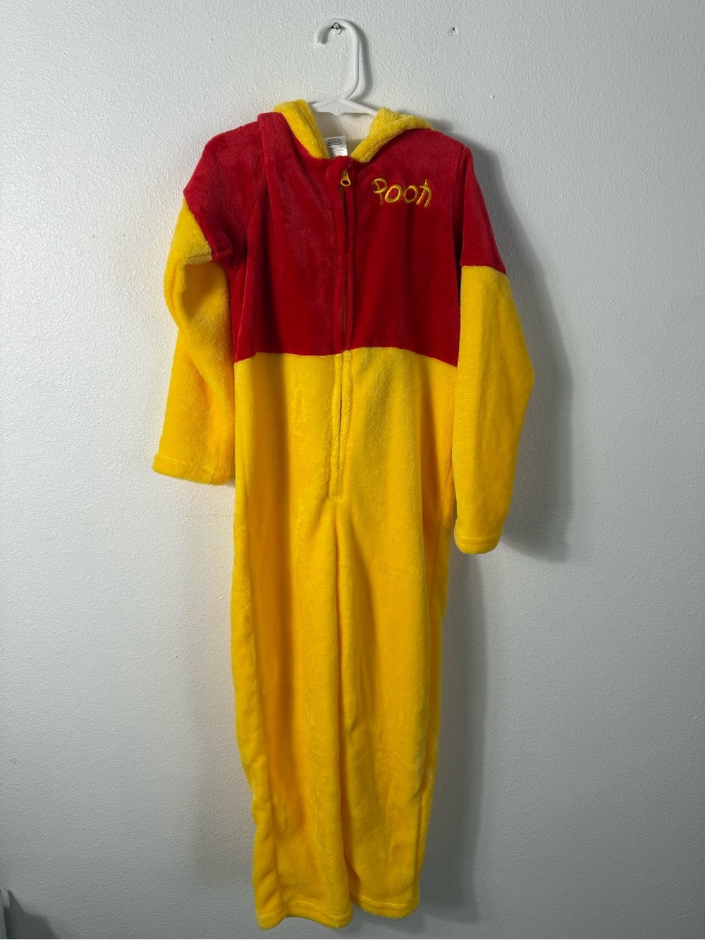 Disney Red and Yellow Pooh Fleece Kids One-Piece Costume pajamas Sz 6 kids
